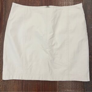 Free People Women’s White Faux Leather Mini Skirt Size 10
